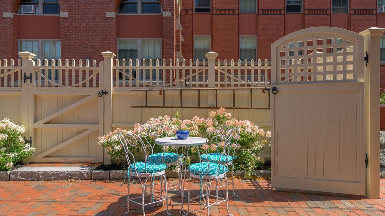 Photo of Outdoor in West End