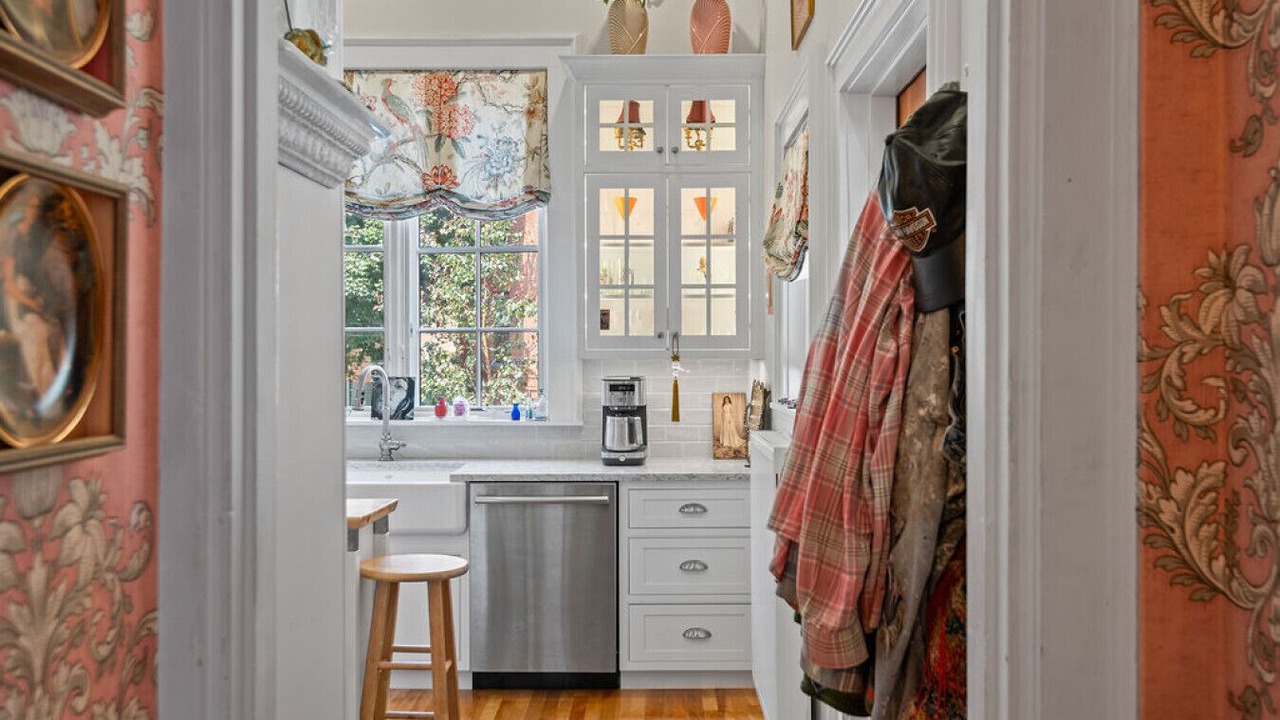 Photo of Others in West End