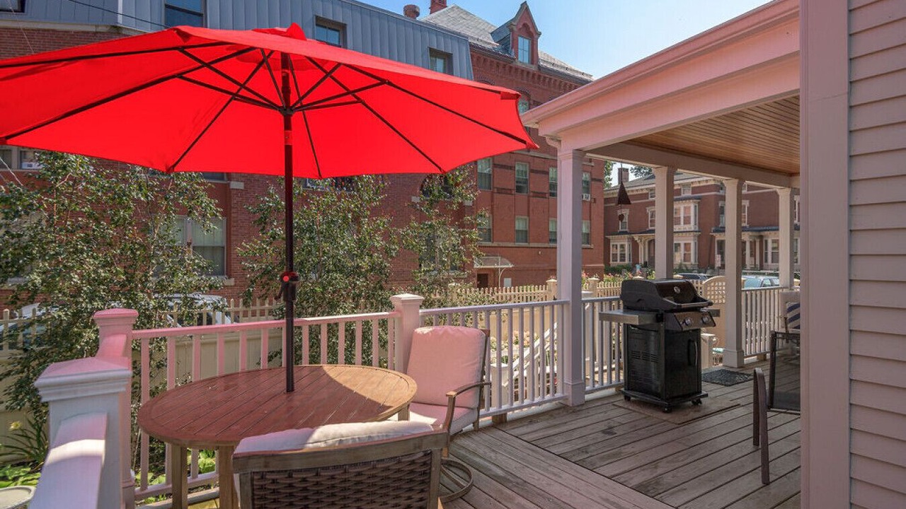 Photo of Outdoor in West End