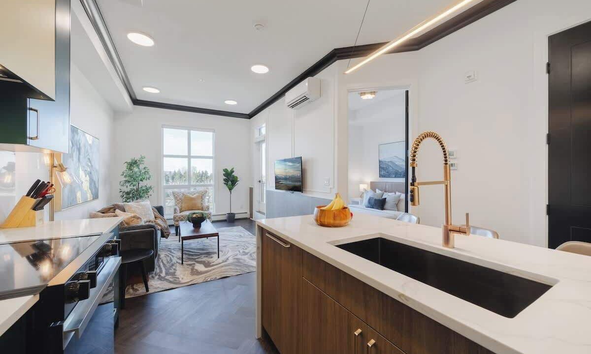 Photo of Others in University District