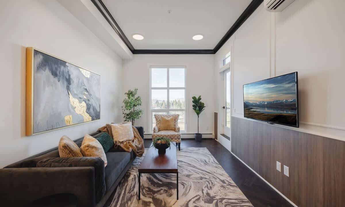 Photo of Livingroom in University District