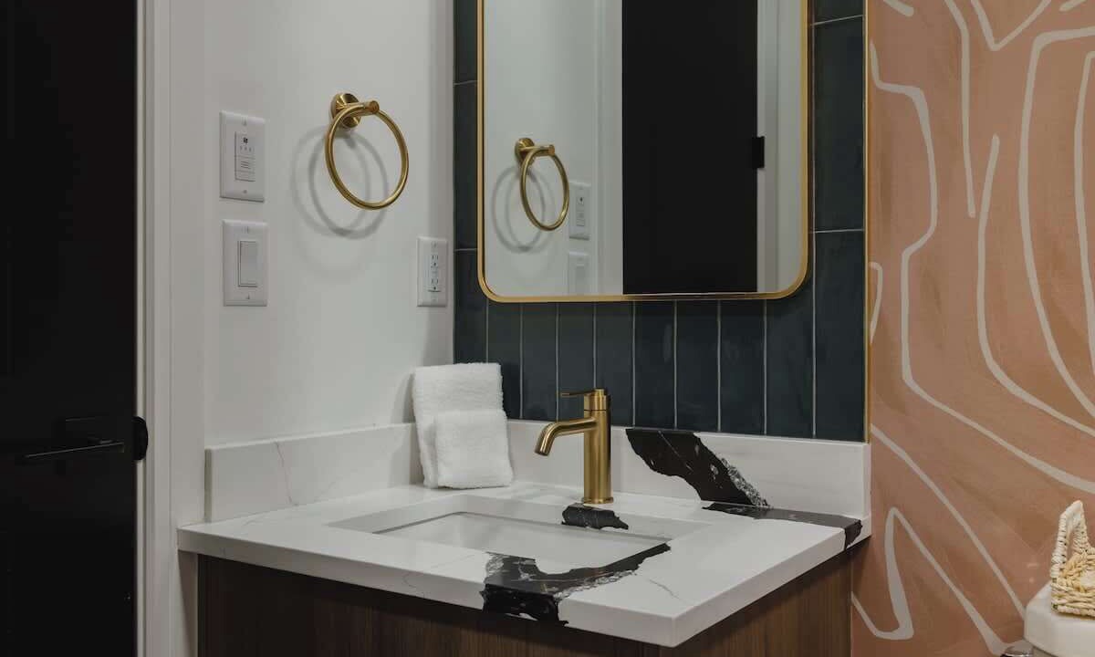 Photo of Bathroom in University District