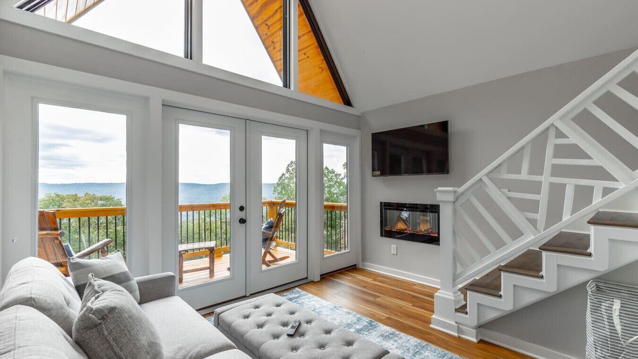Photo of Livingroom in Lupton City