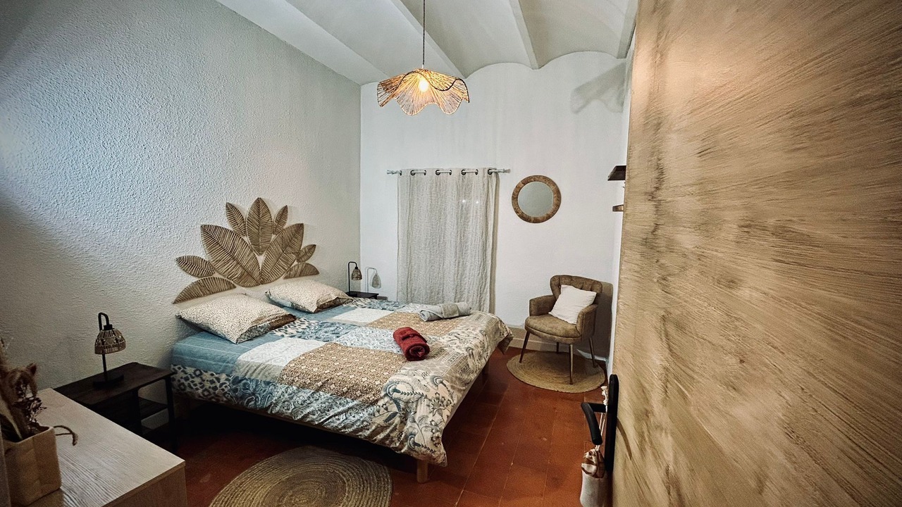 Photo of Bedroom in Saint-Bauzille-de-Putois