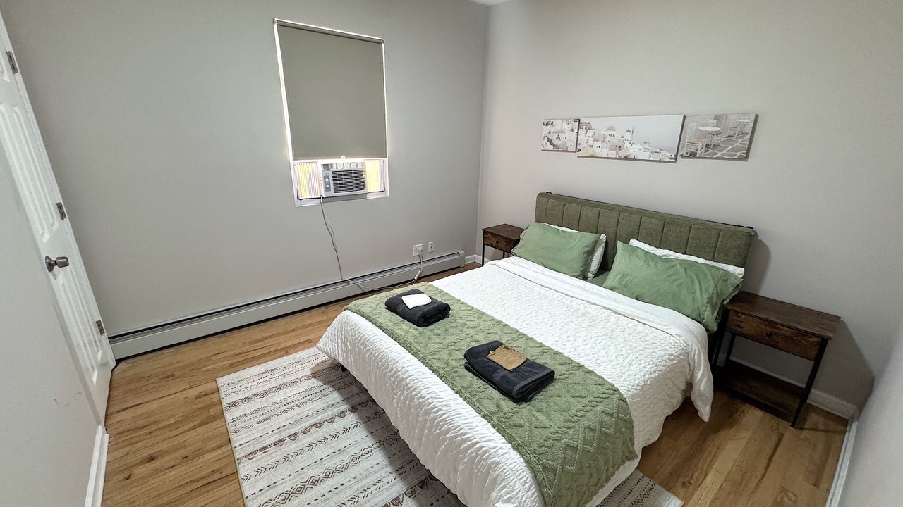 Photo of Bedroom in Tompkinsville