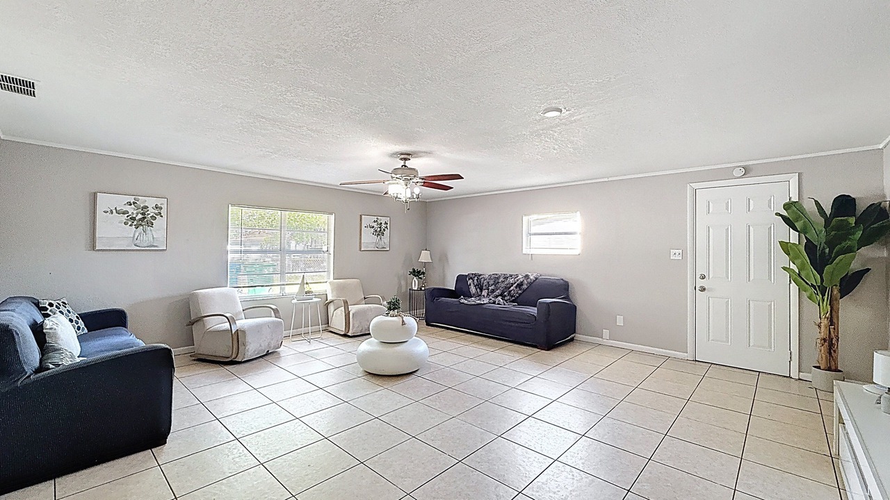Photo of Livingroom in Tampa