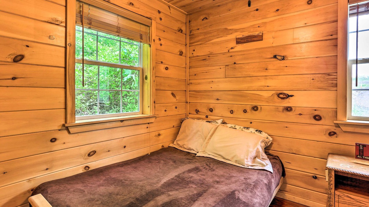 Photo of Bedroom in Blakely