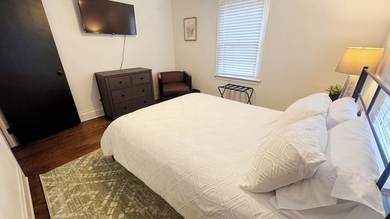 Photo of Bedroom in Eden