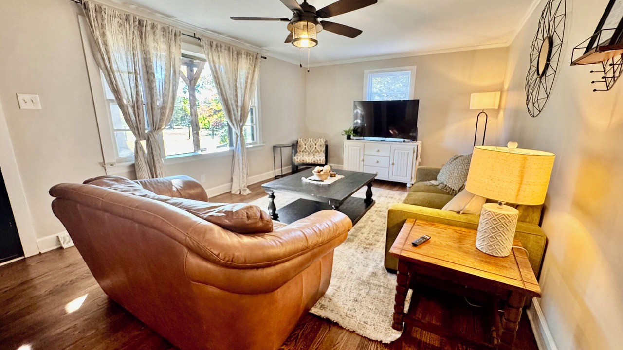 Photo of Livingroom in Eden