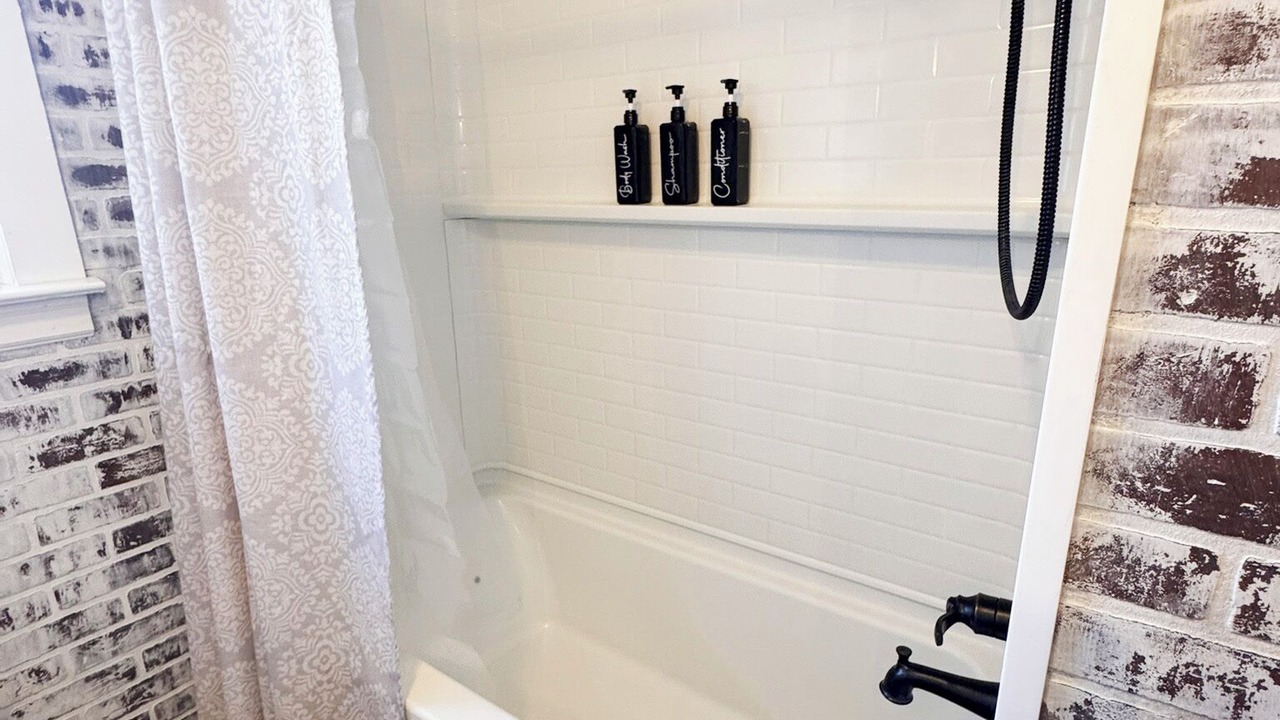 Photo of Bathroom in Eden