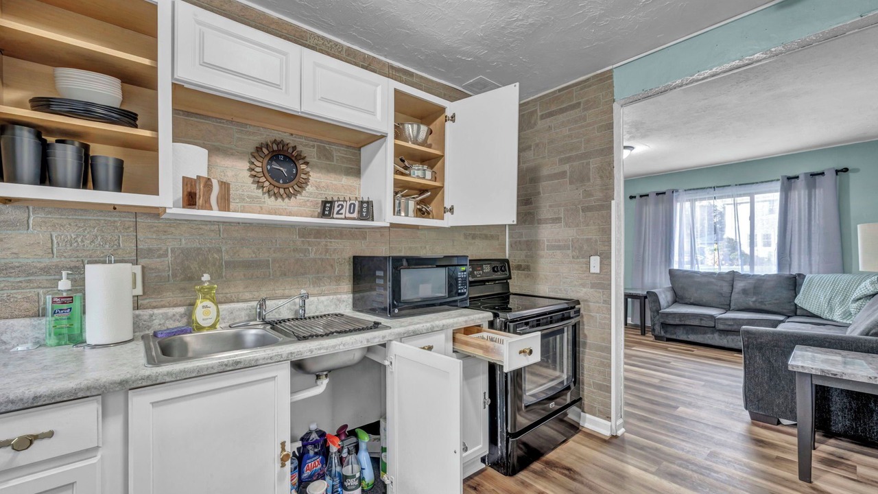 Photo of Kitchen in Elyria