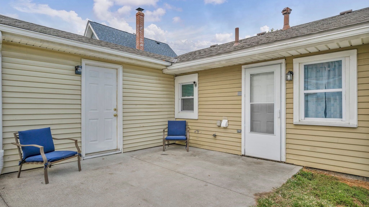 Photo of Outdoor in Elyria