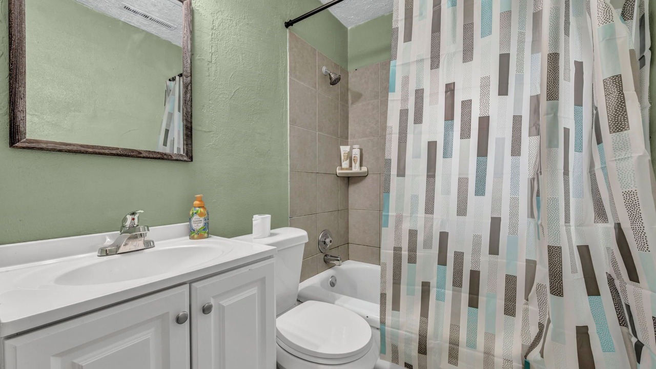 Photo of Bathroom in Elyria