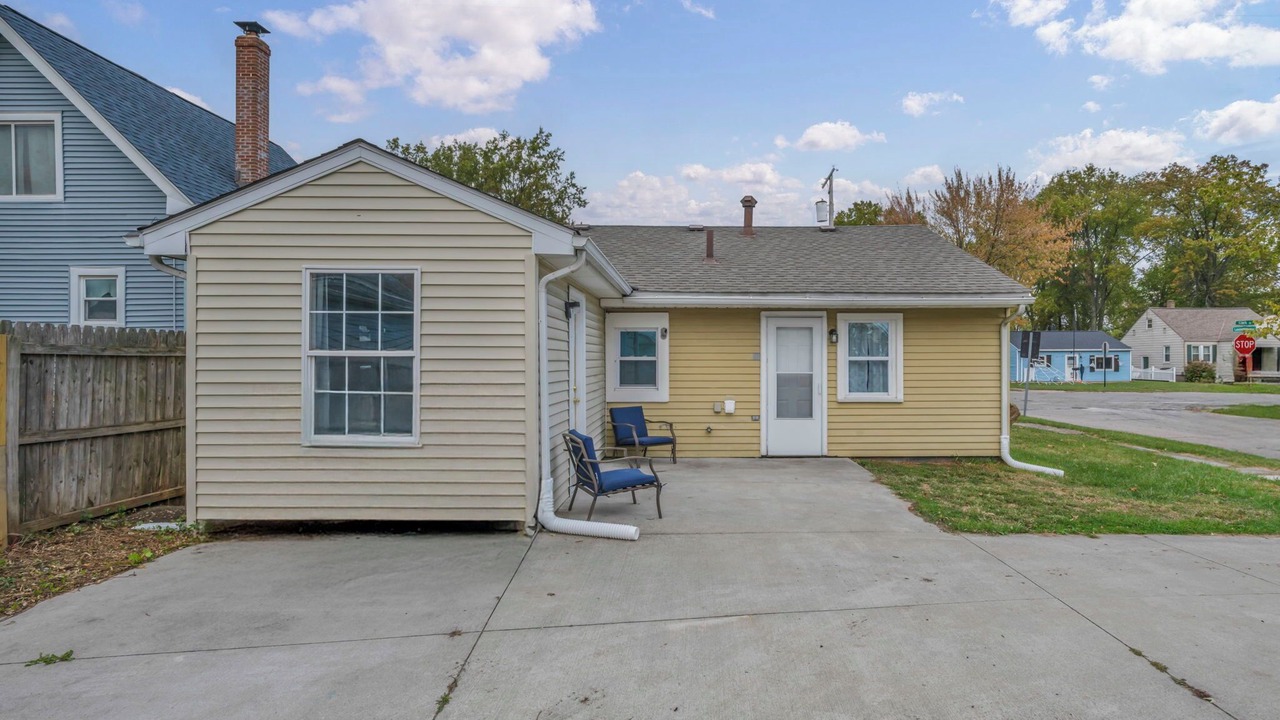 Photo of Outdoor in Elyria