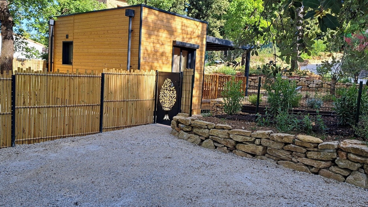 Photo of Outdoor in Faucon