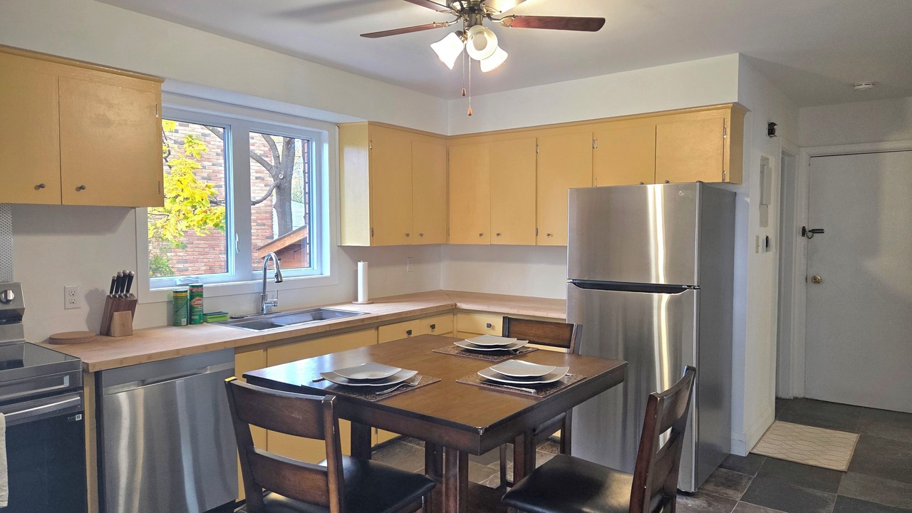 Photo of Kitchen in Vanier
