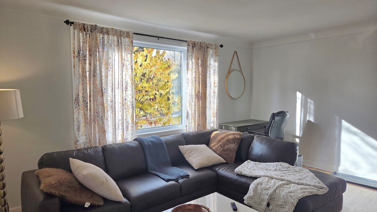 Photo of Livingroom in Vanier