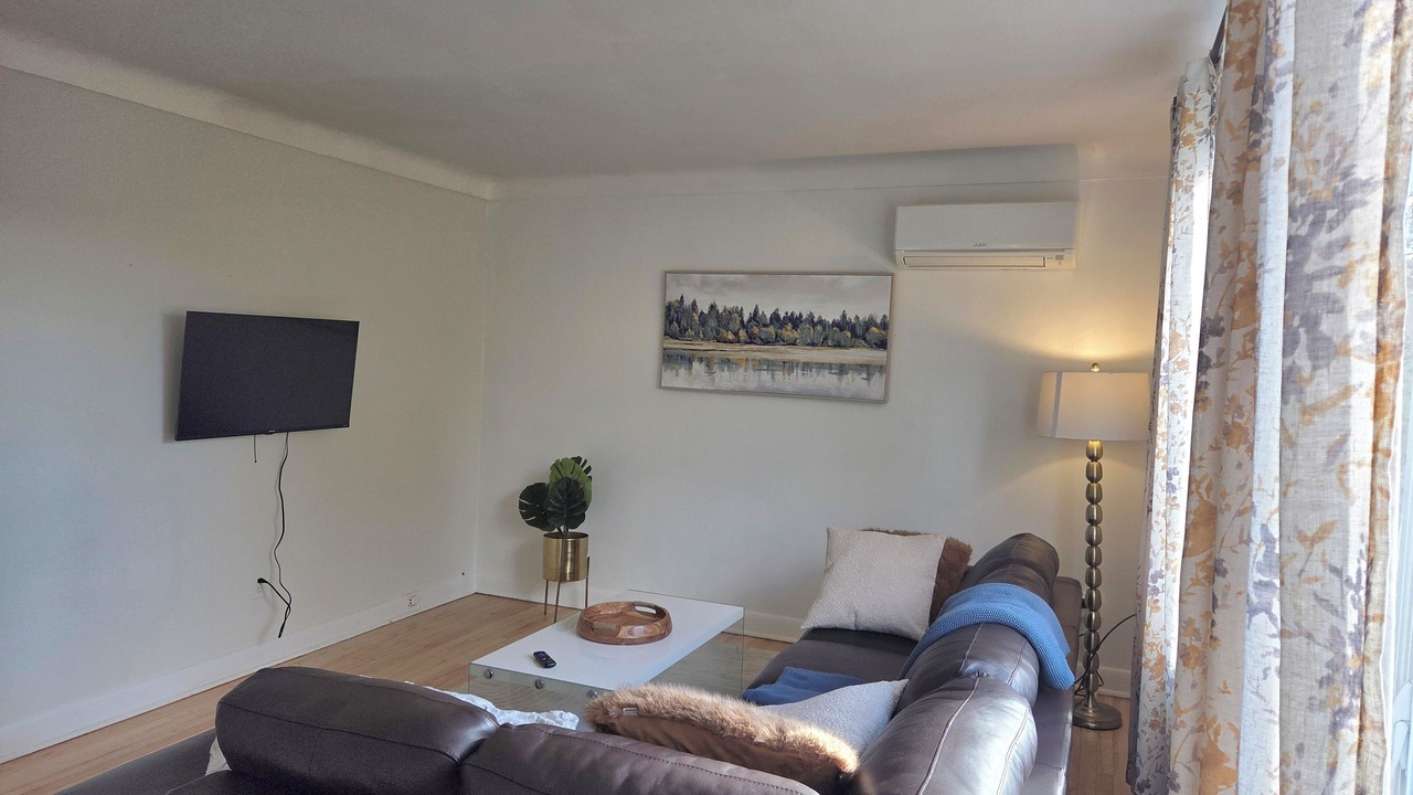 Photo of Livingroom in Vanier