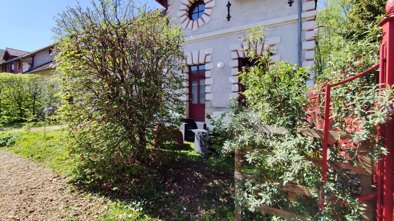 Photo of Outdoor in Ballan-Mire