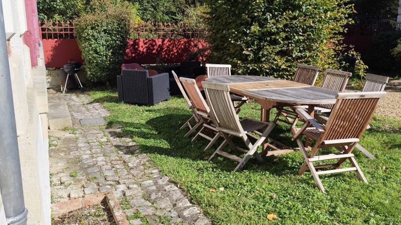 Photo of Outdoor in Ballan-Mire