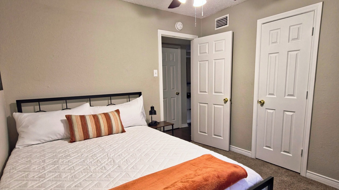Photo of Bedroom in Crandall
