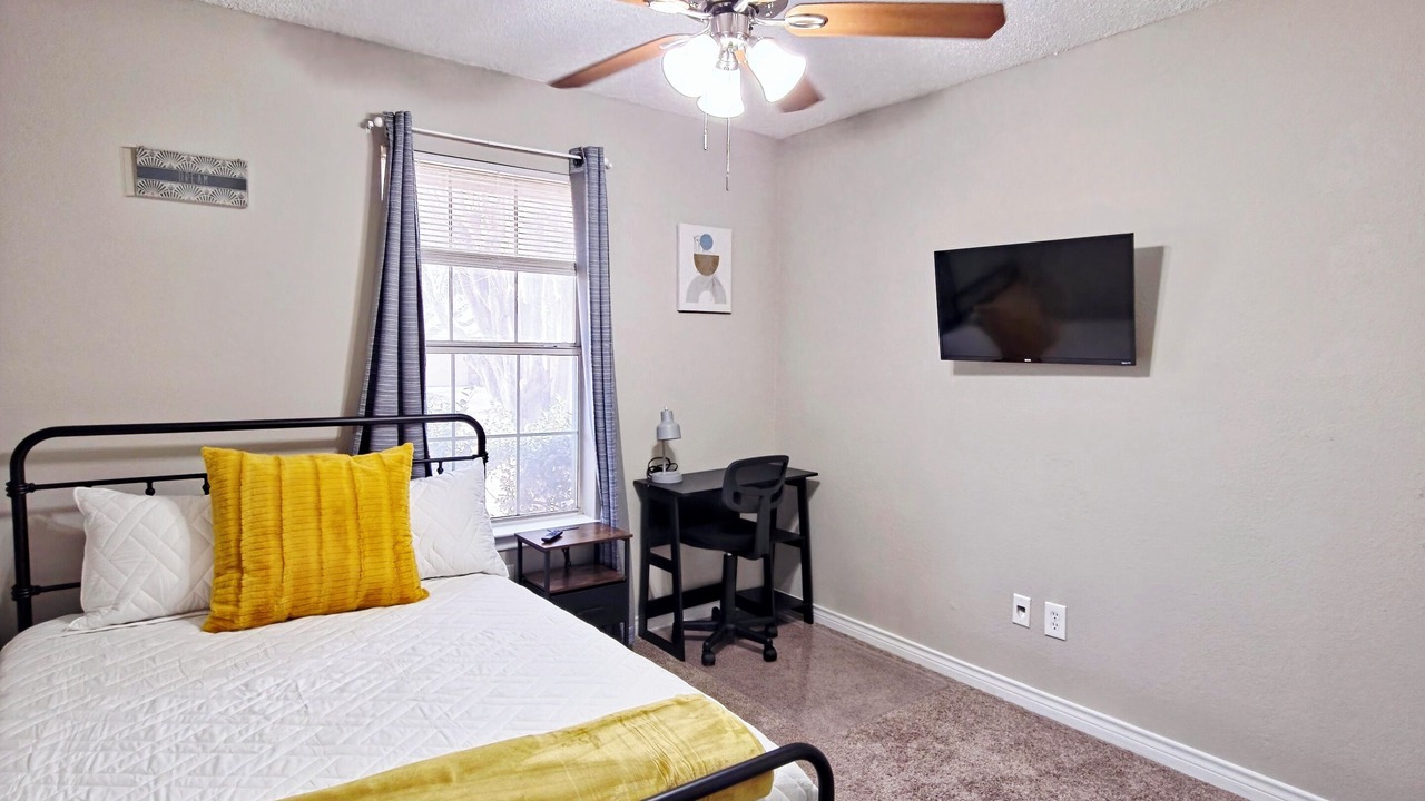 Photo of Bedroom in Crandall