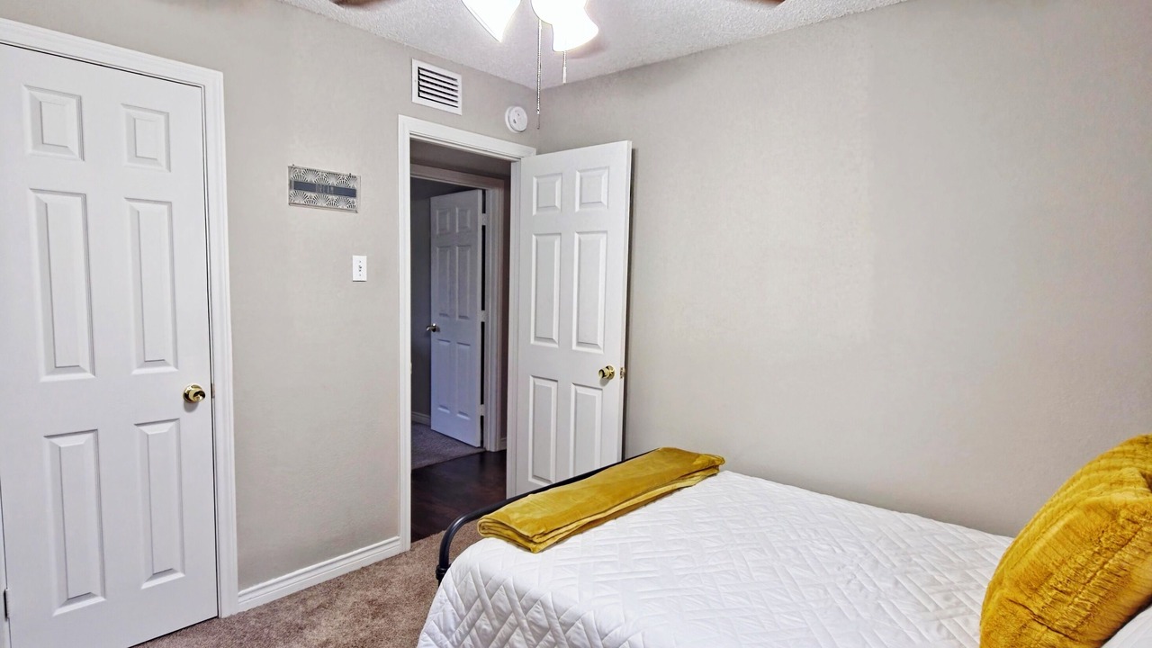 Photo of Bedroom in Crandall