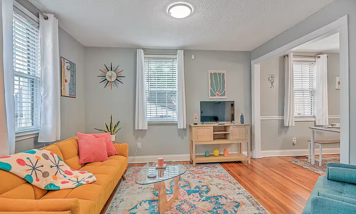 Photo of Livingroom in Kingsport