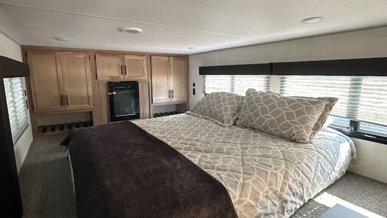 Photo of Bedroom in Northeast Entrance Badlands
