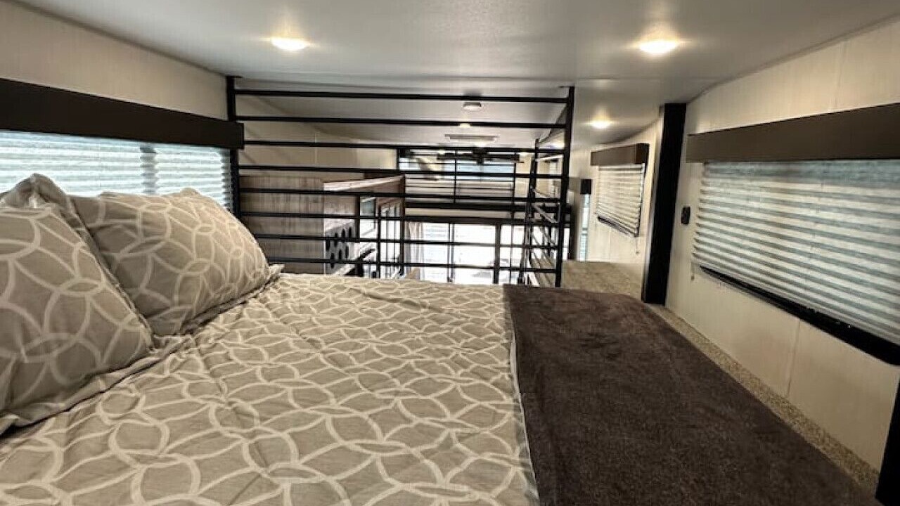 Photo of Bedroom in Northeast Entrance Badlands