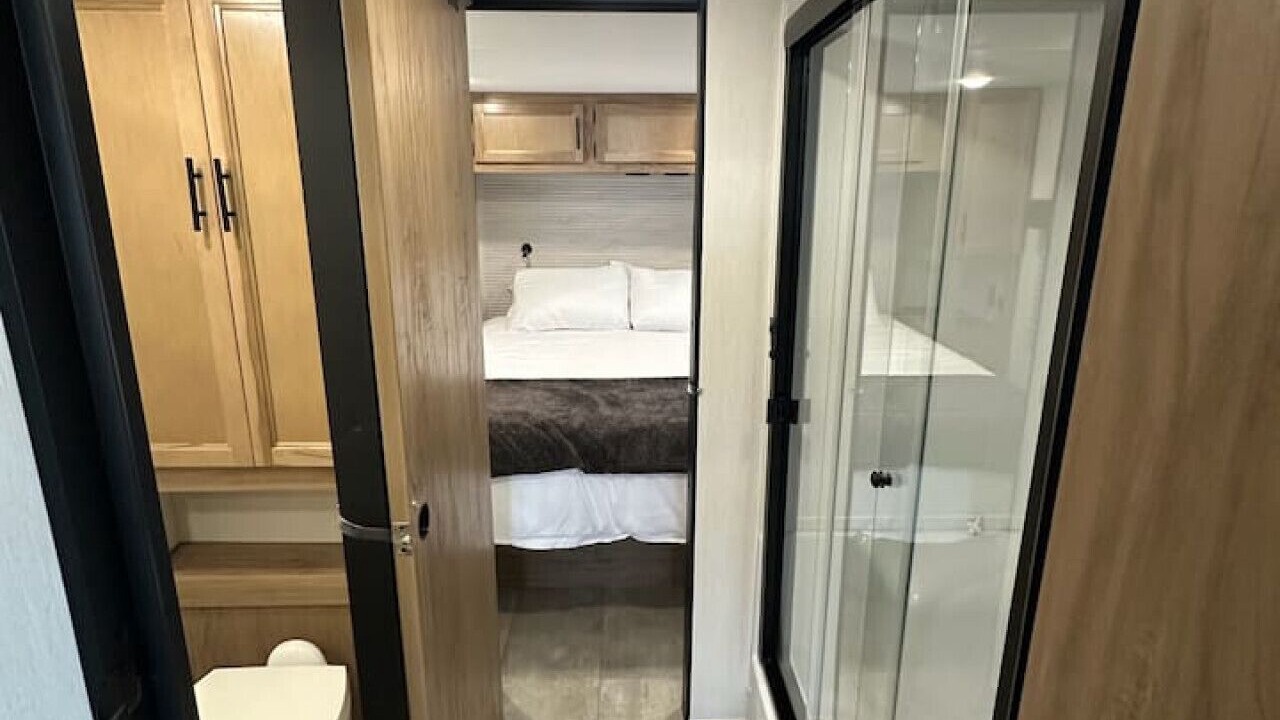 Photo of Bedroom in Northeast Entrance Badlands