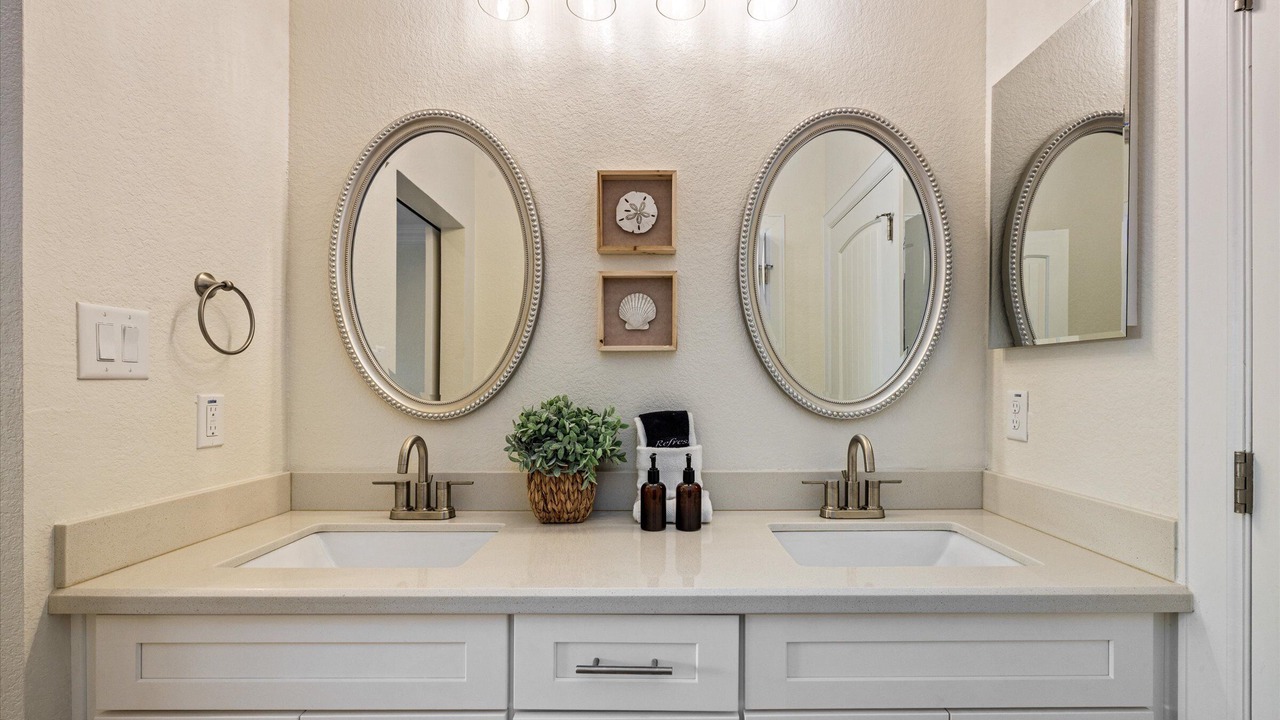 Photo of Bathroom in Pointe San Luis