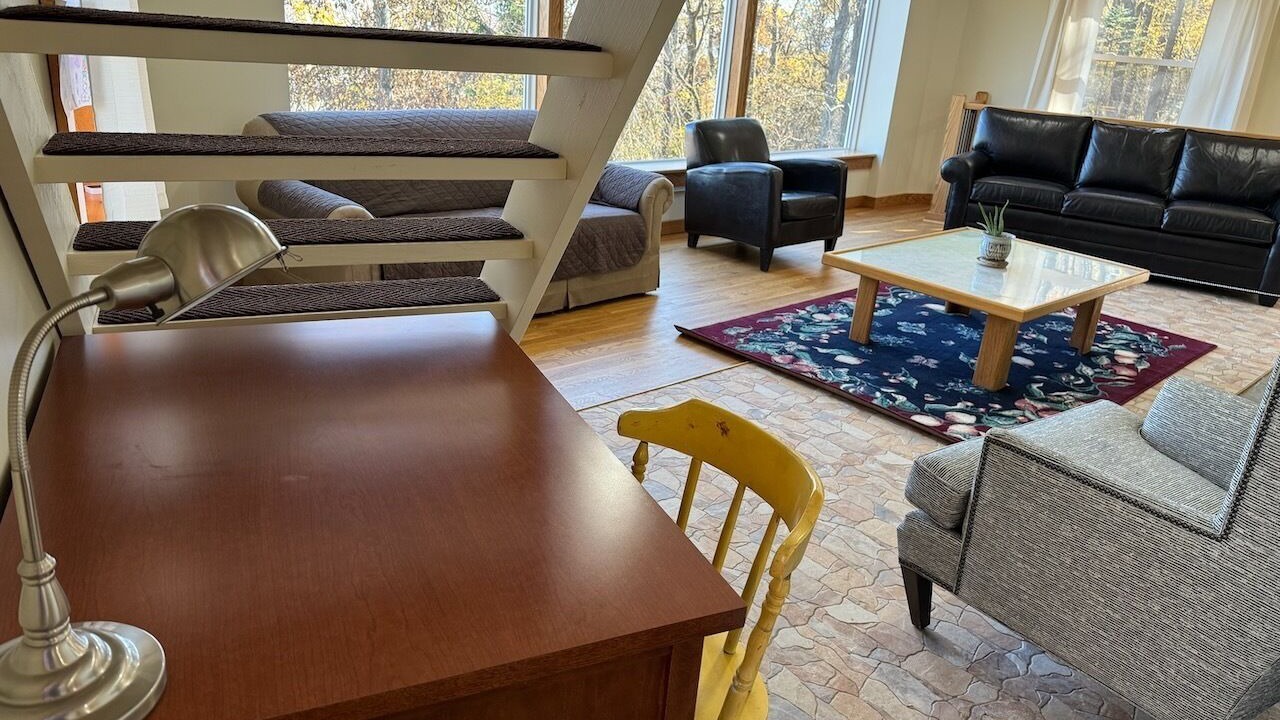 Photo of Livingroom in Schellsburg