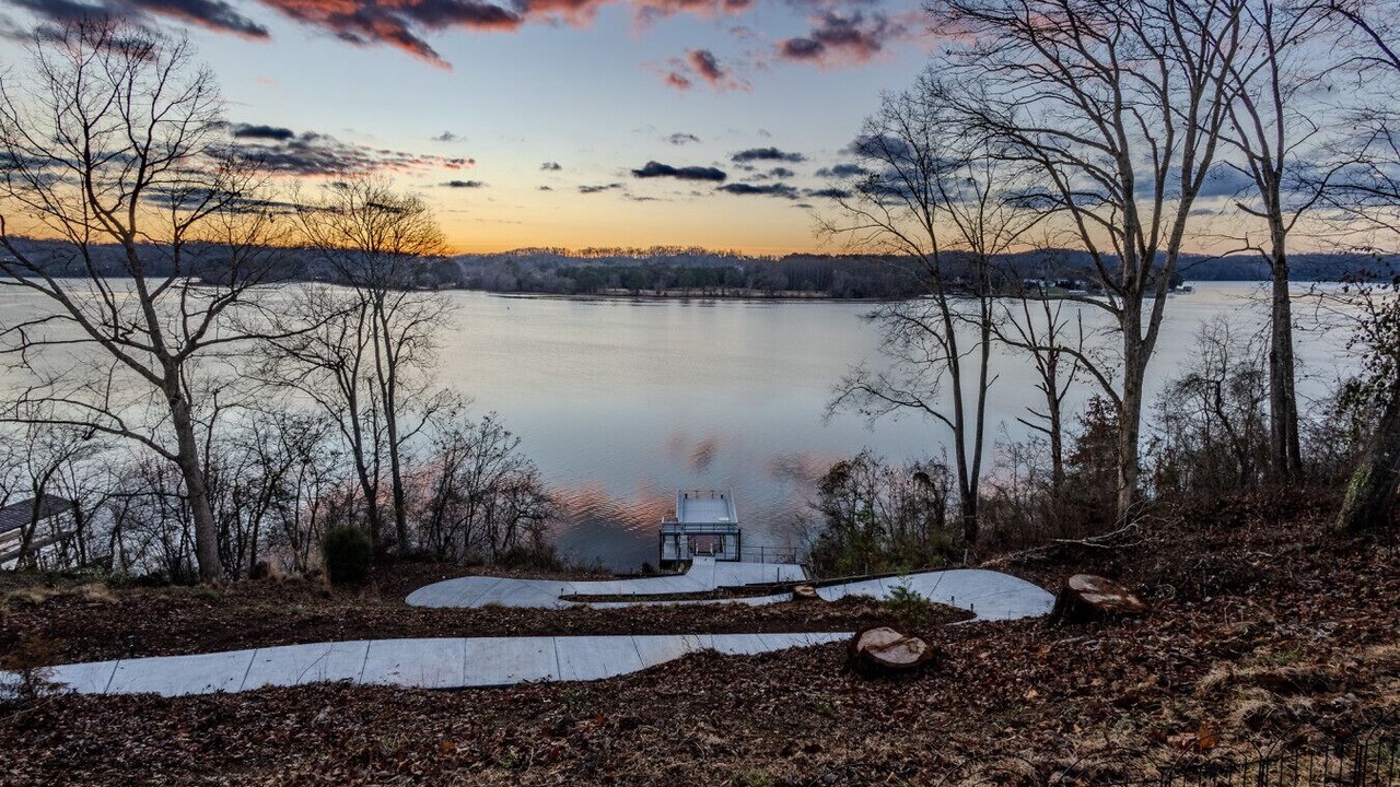 Photo of Others in Harriman