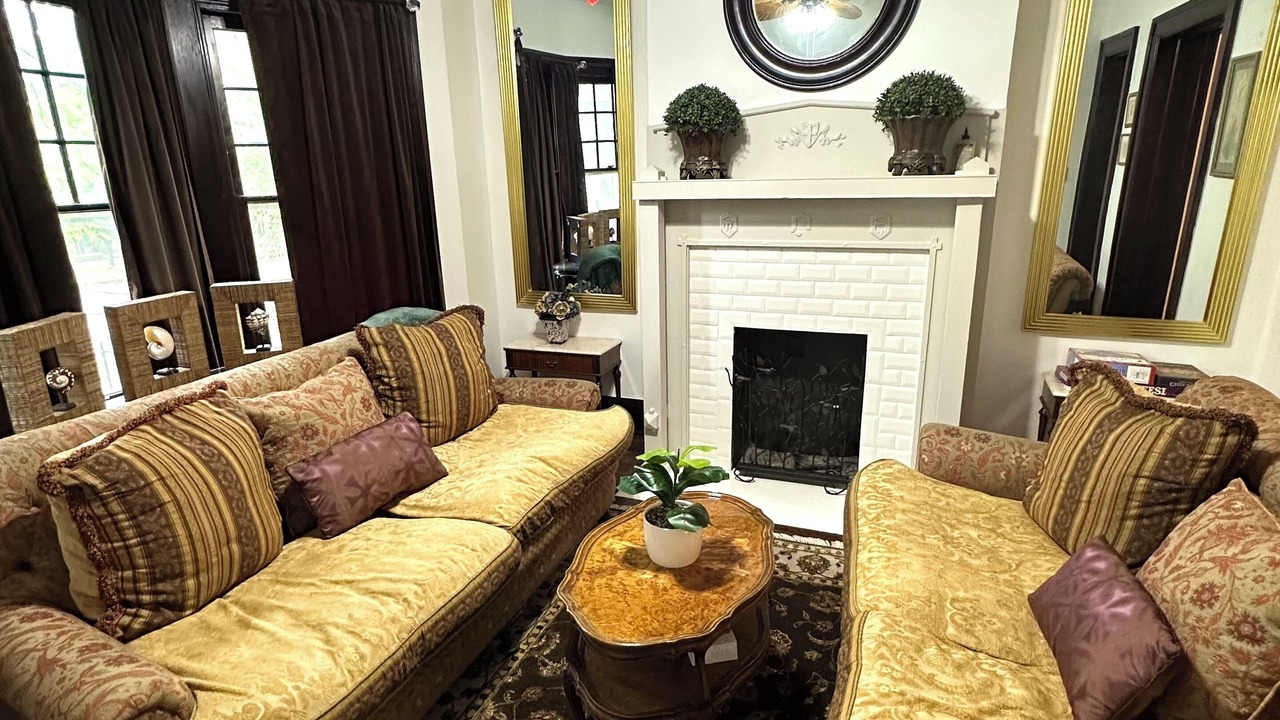 Photo of Livingroom in Dayton