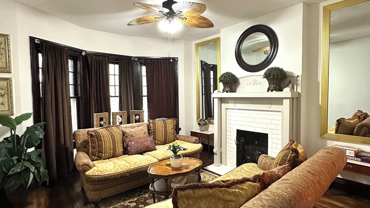 Photo of Livingroom in Dayton