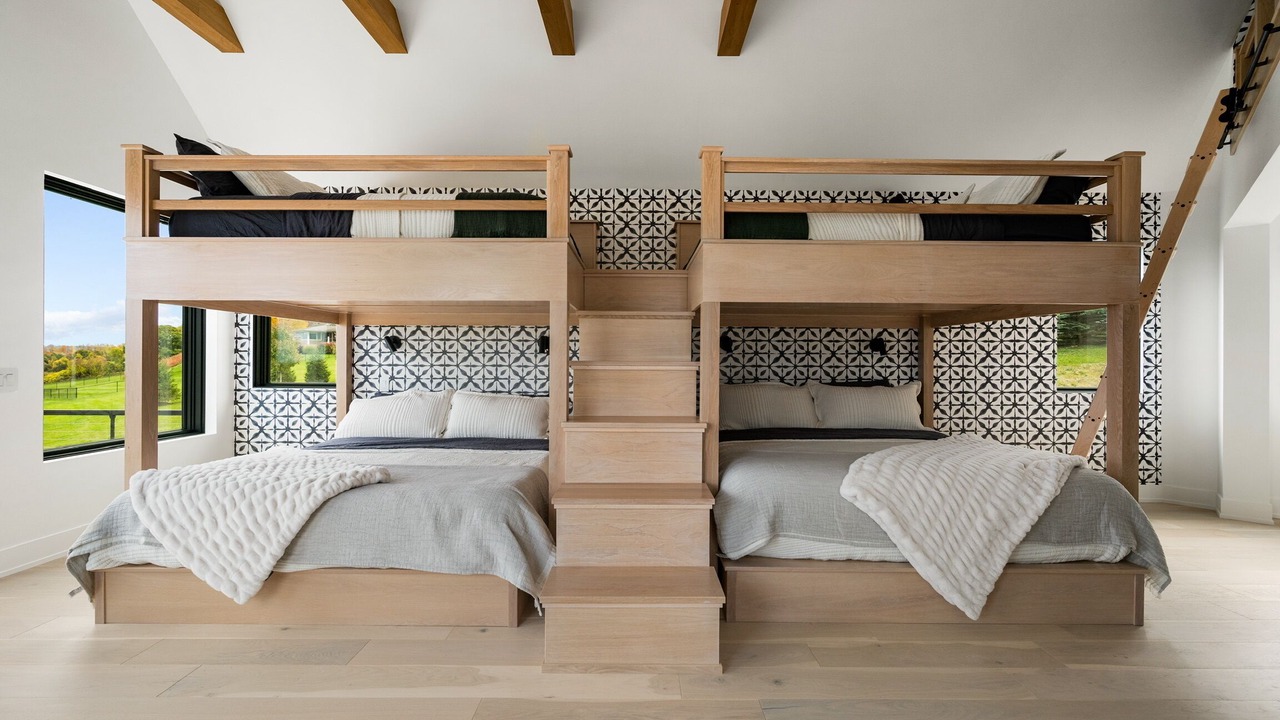 Photo of Bedroom in Skaneateles