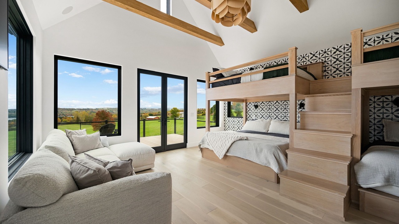 Photo of Bedroom in Skaneateles
