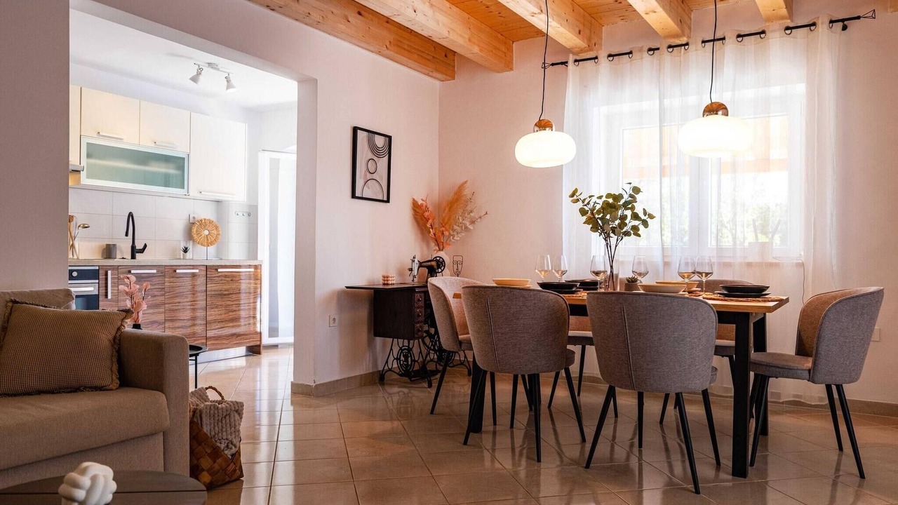 Photo of Livingroom in Lukoran