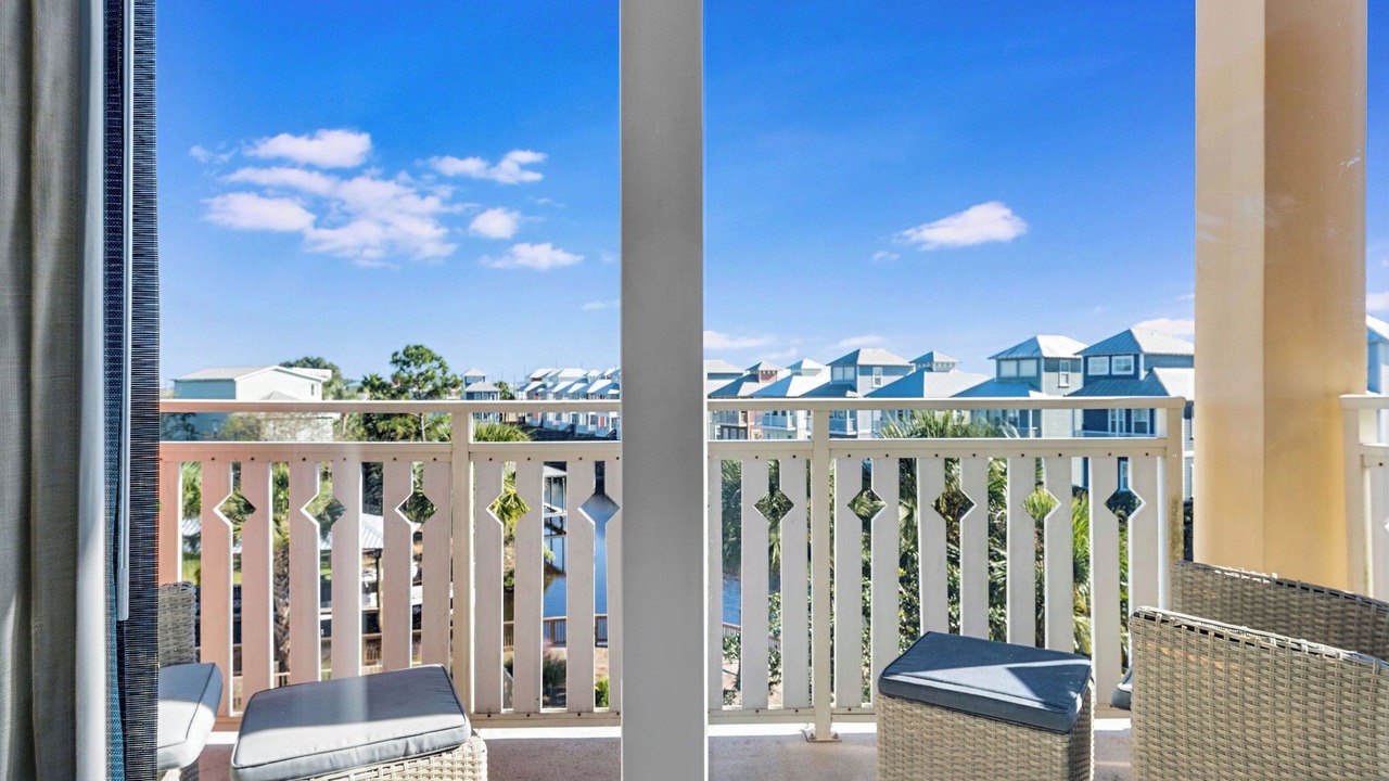 Photo of Patio Balcony in Waterside Village