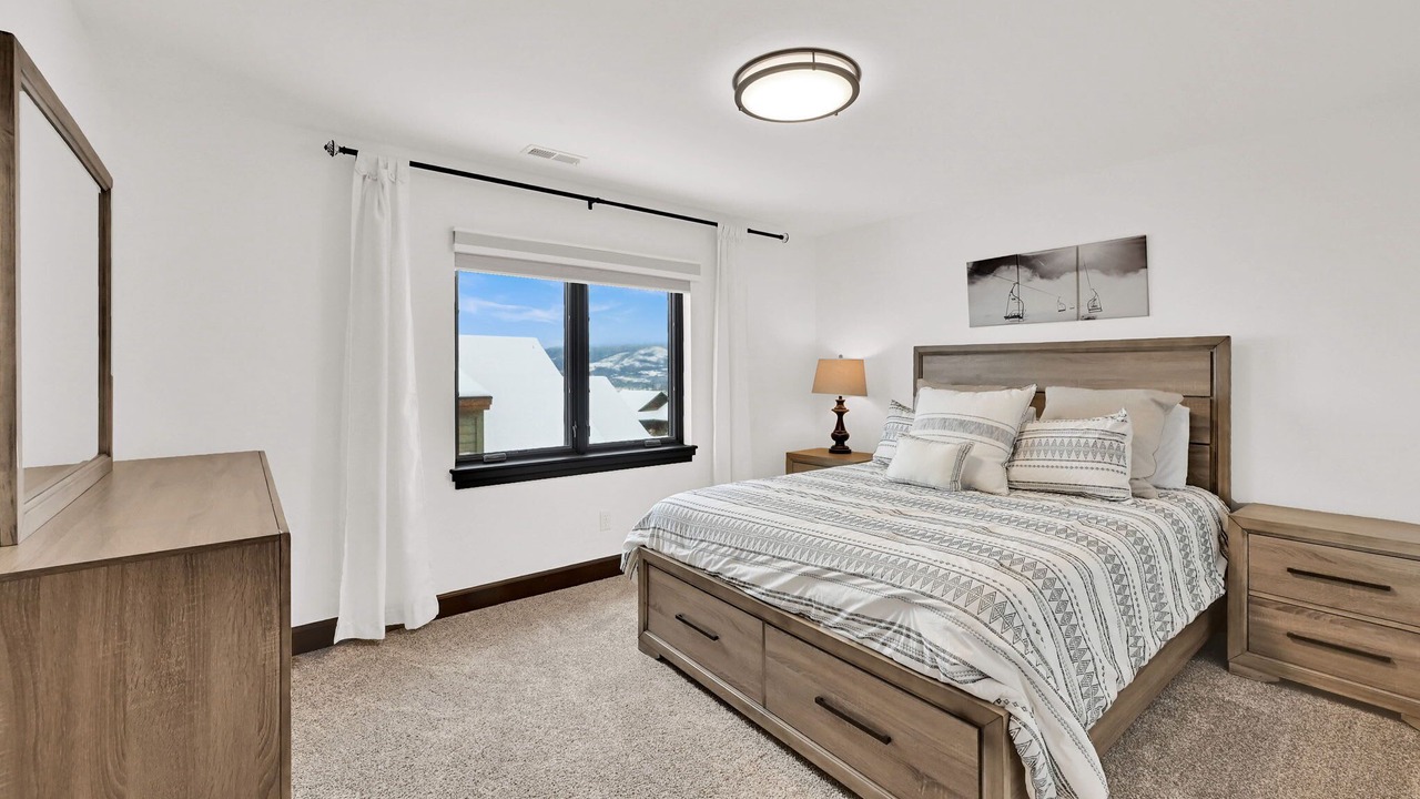 Photo of Bedroom in Eden