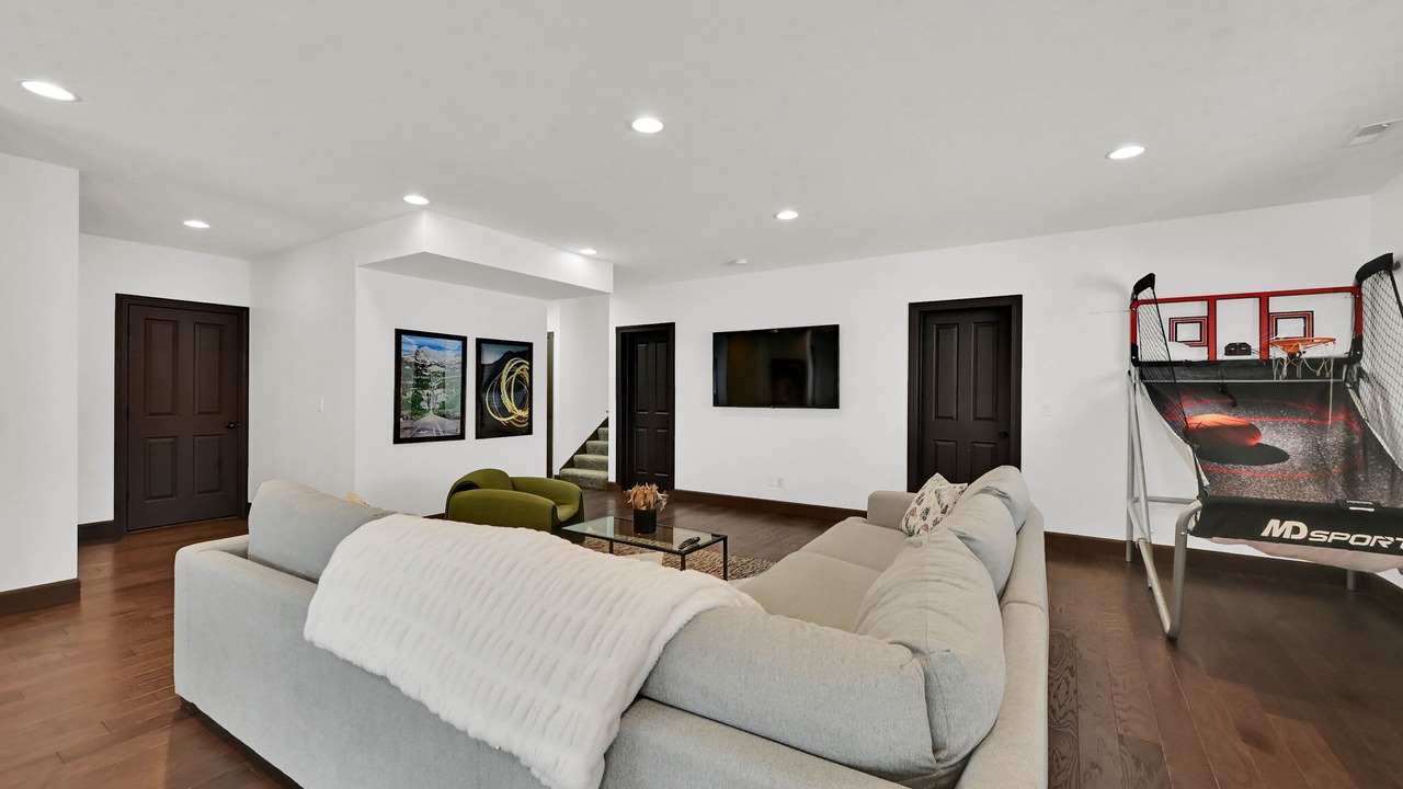 Photo of Livingroom in Eden
