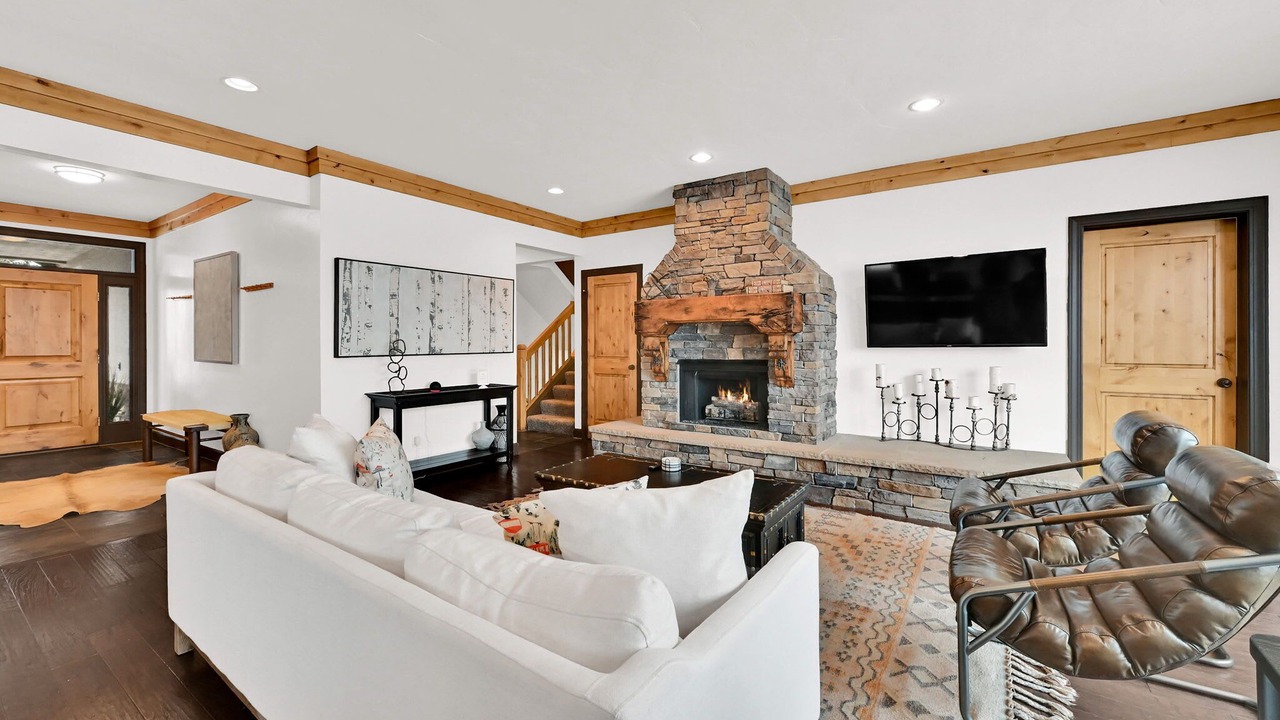 Photo of Livingroom in Eden