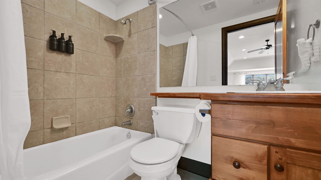 Photo of Bathroom in Eden