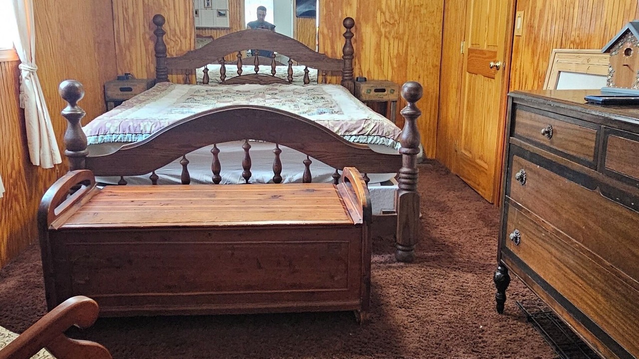 Photo of Bedroom in Forestville