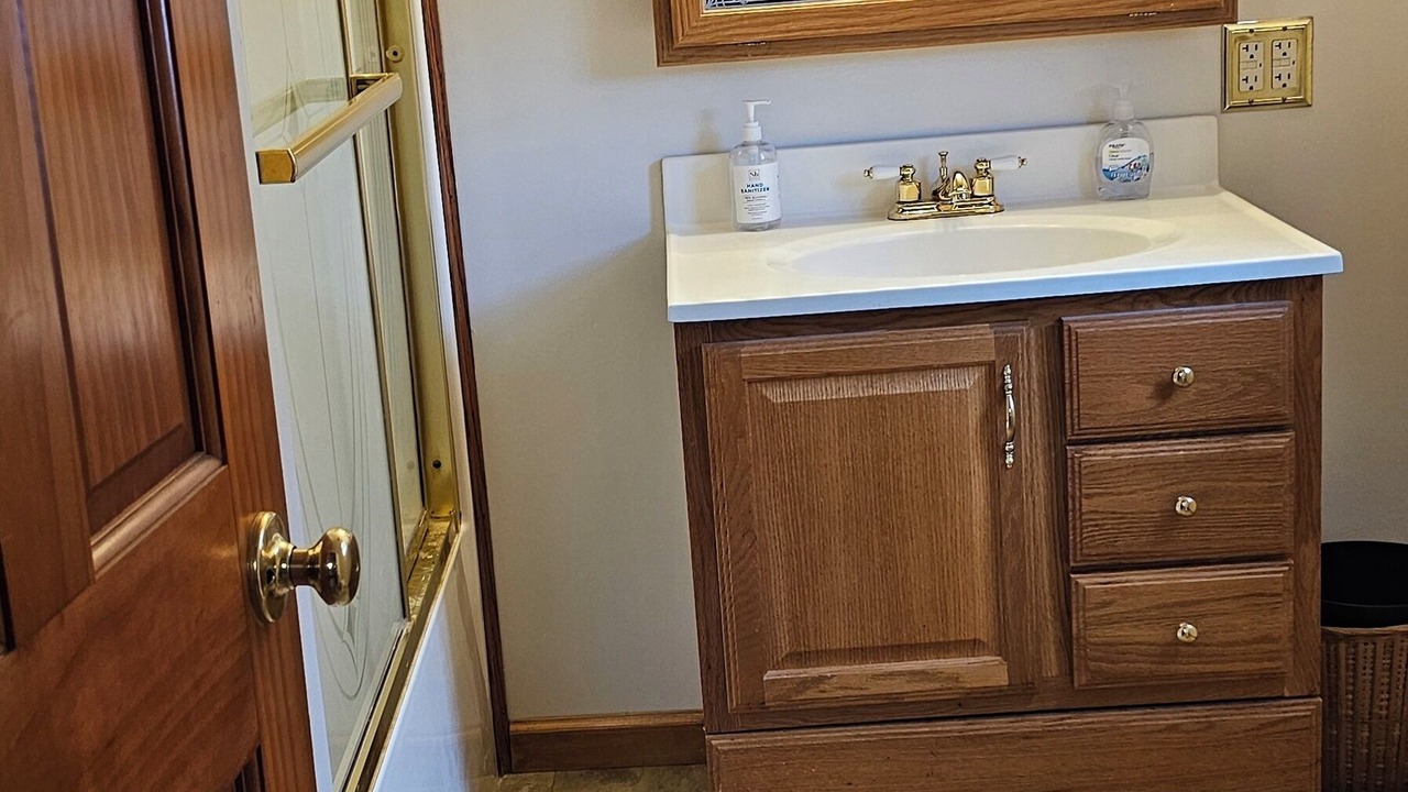 Photo of Bathroom in Forestville