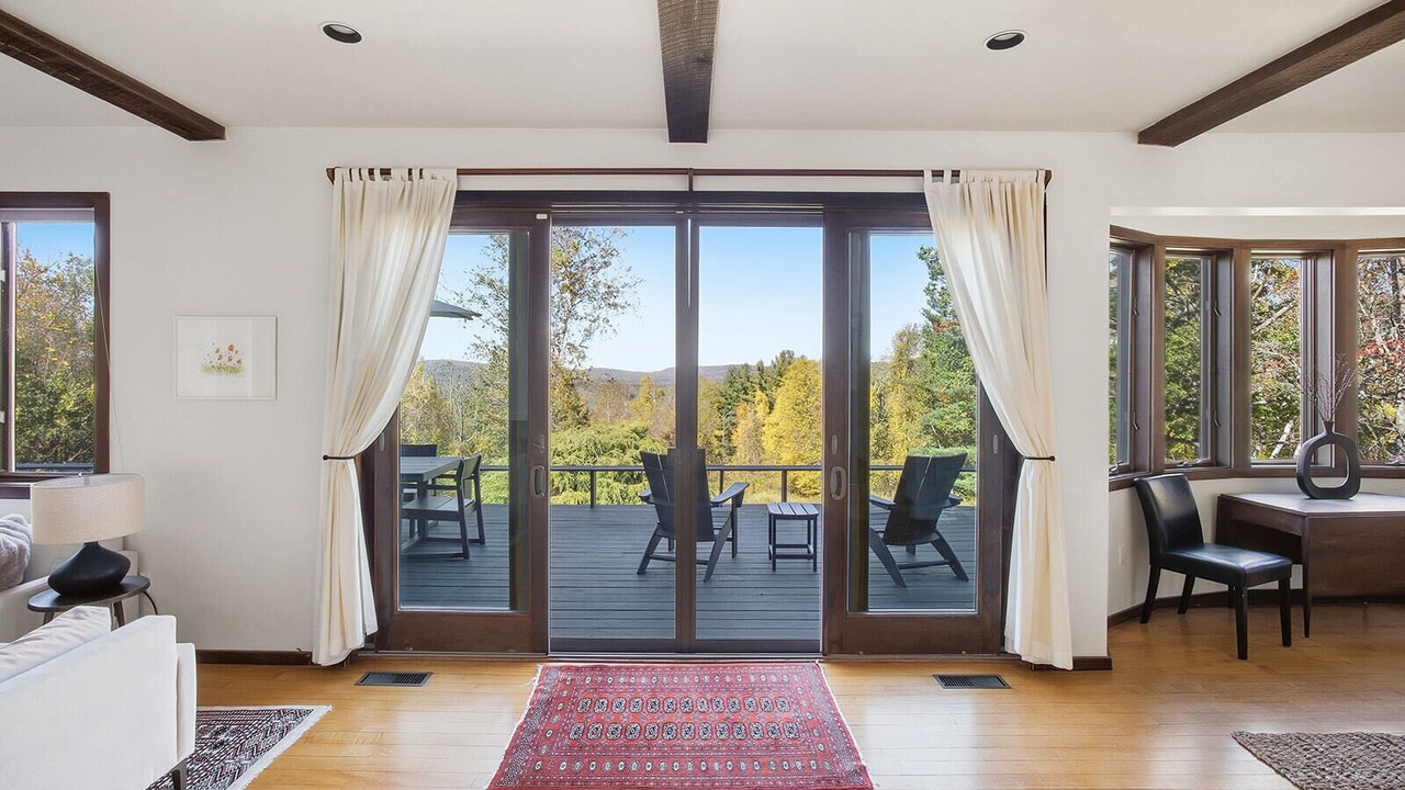 Photo of Bedroom in West Stockbridge