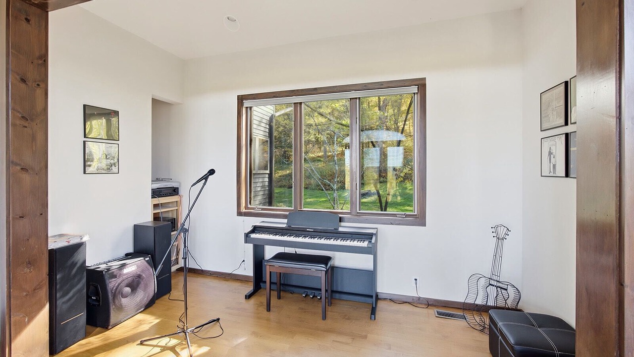 Photo of Bedroom in West Stockbridge