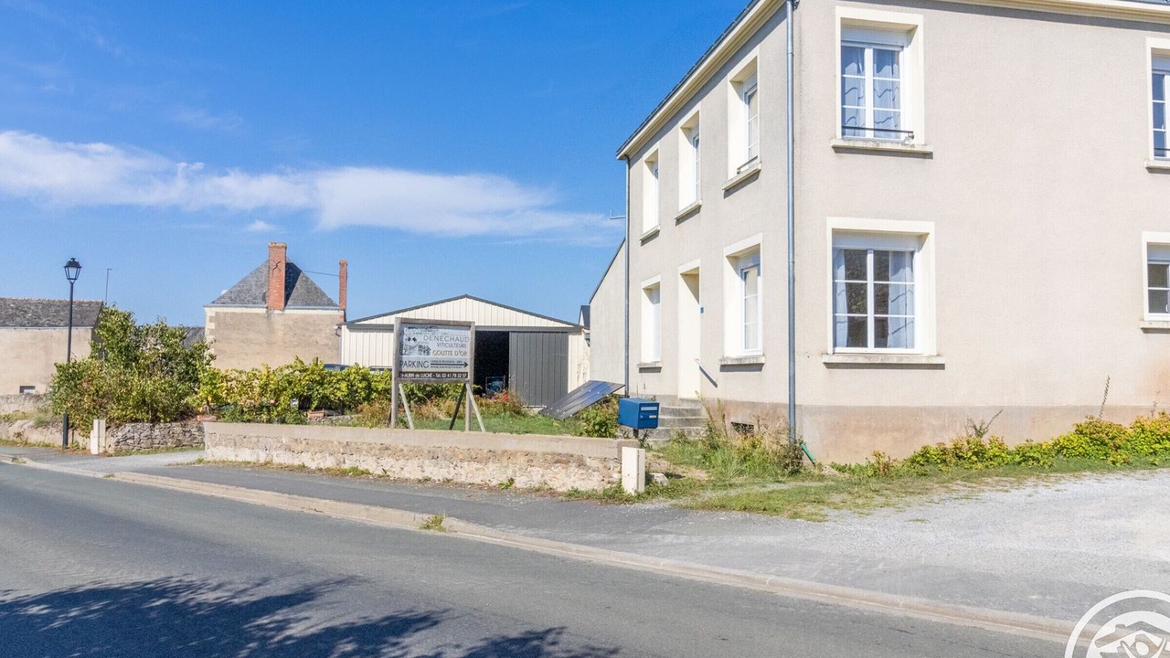 Photo of Outdoor in Saint-Aubin-de-Luigne