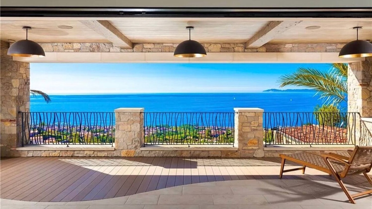 Photo of Patio Balcony in Newport Coast